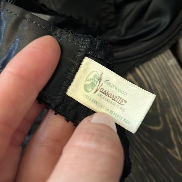 Vassarette Vintage  satin mesh Transparent black bra 36B - Picture 5 of 9